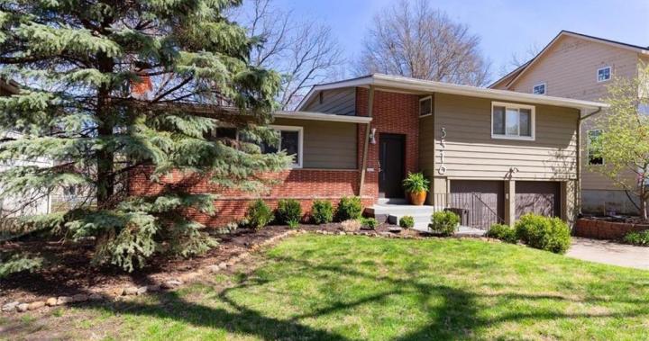 Prairie Village KS $264,000