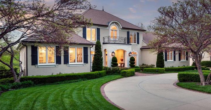 Iron Horse | $1,299,000