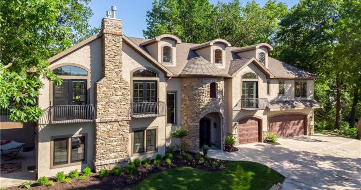 Lake Quivira | $1,400,000