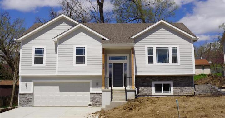 Fairway Ridge Estates | $260,000