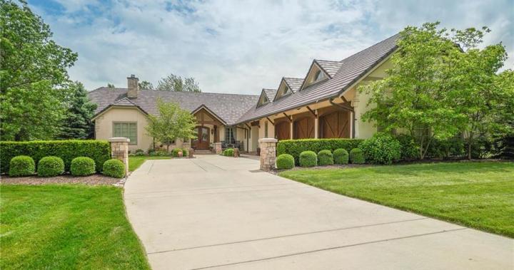 Sienna | Leawood, KS | $1,175,000