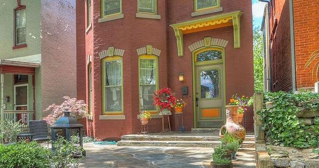 Westside | KC, MO | $469,000 | beds 2 baths 1.5