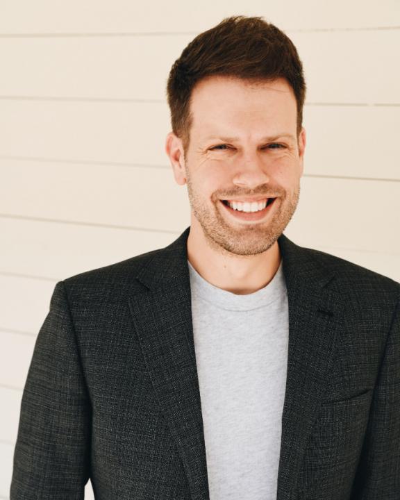 Weston Owen headshot